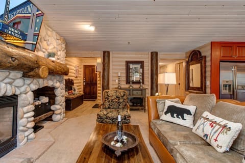Abode at Black Bear 103 House in Deer Valley