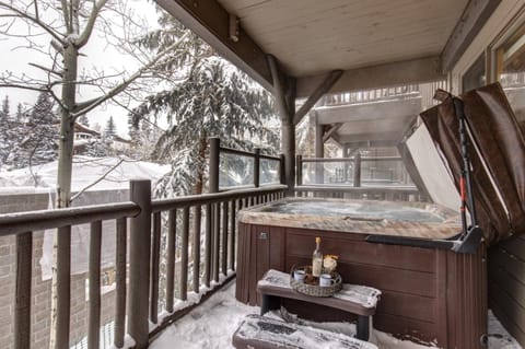 Abode at Black Bear 252 House in Deer Valley