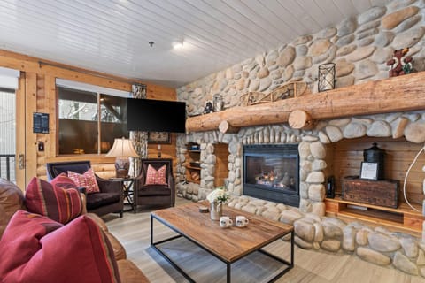 Abode at Black Bear 252 House in Deer Valley