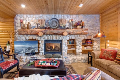 Abode at Black Bear 231 House in Deer Valley
