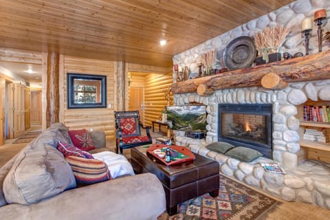 Abode at Black Bear 231 House in Deer Valley