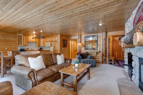 Abode at Black Bear 302 House in Deer Valley