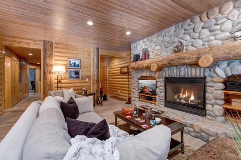 Abode at Black Bear 151 House in Deer Valley