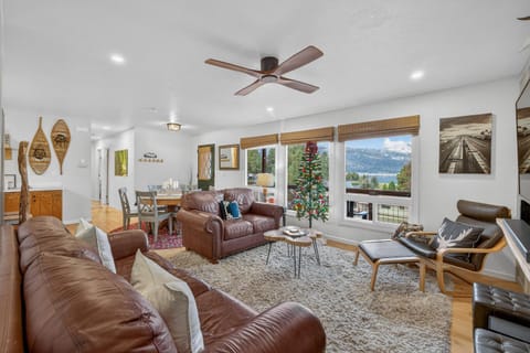 Above Par - Quiet & Private Retreat | Parking + Lake Views House in Cascade