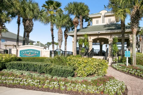 Property building, Day, Garden