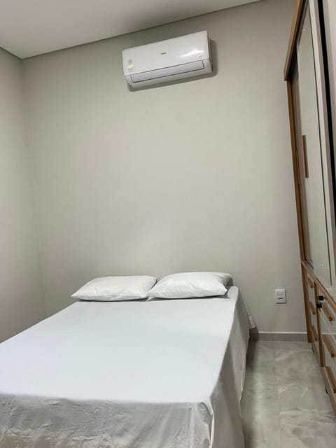 Bed, Photo of the whole room, Bedroom, air conditioner