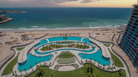 Property building, Day, Bird's eye view, Beach, Evening entertainment, Pool view, Sea view, Swimming pool, Swimming pool, sunbed