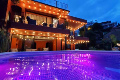 Property building, Night, Pool view, Swimming pool