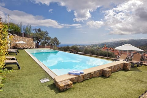Day, Natural landscape, Summer, Mountain view, Pool view, Swimming pool, Swimming pool, sunbed