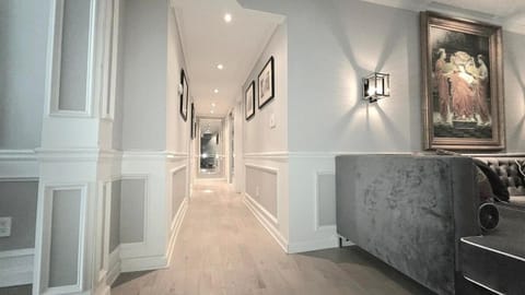 Executive Condo in Buckhead Apartment in North Druid Hills