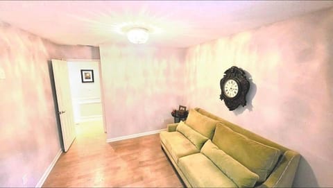 Executive Condo in Buckhead Apartment in North Druid Hills