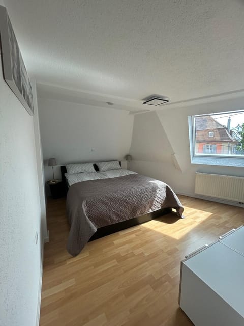 Bed, Photo of the whole room, Bedroom, heating, wardrobe