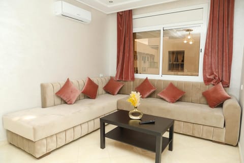 Living room, air conditioner
