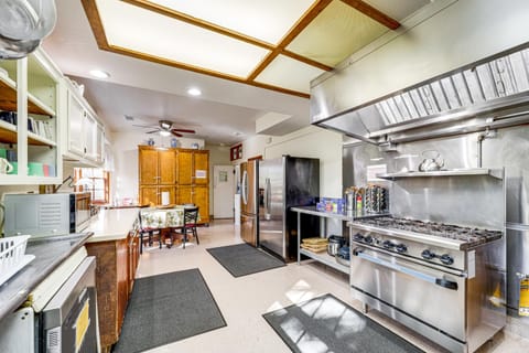 The Pickford House - Luxury Central Coast Stay! House in Cambria