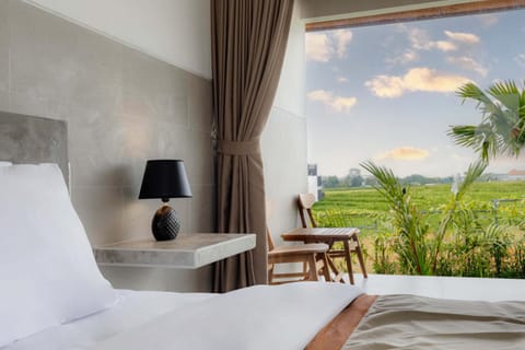 Bed, View (from property/room)