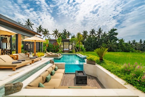 Property building, Natural landscape, Garden view, Pool view, Swimming pool, sunbed