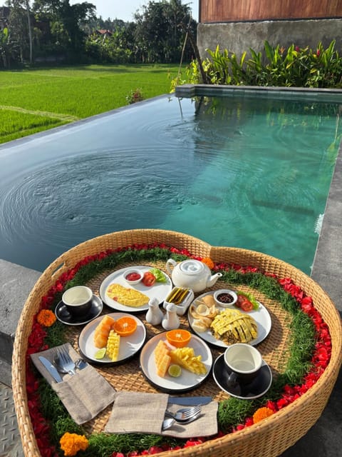 Garden, Food and drinks, Garden view, Pool view, Swimming pool, Breakfast, Breakfast, Continental breakfast
