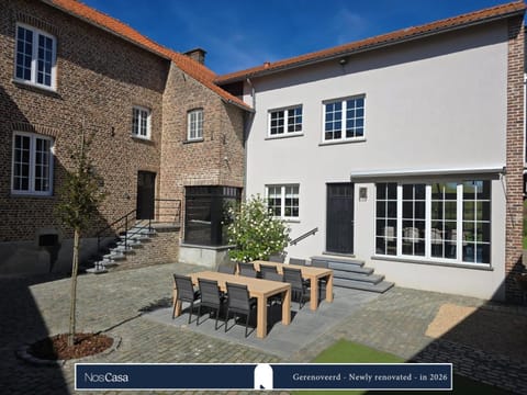Inner courtyard view