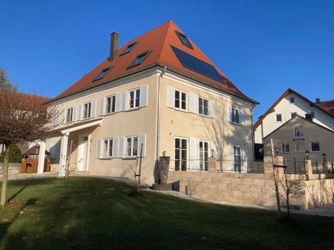 Property building, Day