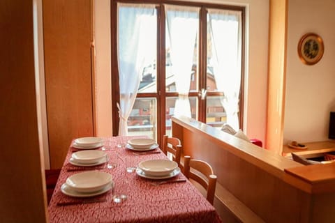 Vintage comfort within walking distance of the ski slopes Apartment in Aprica