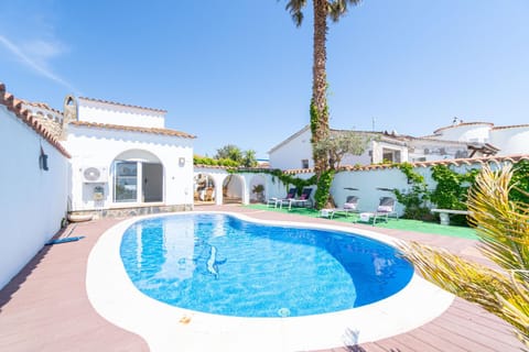 Off site, Pool view, Swimming pool