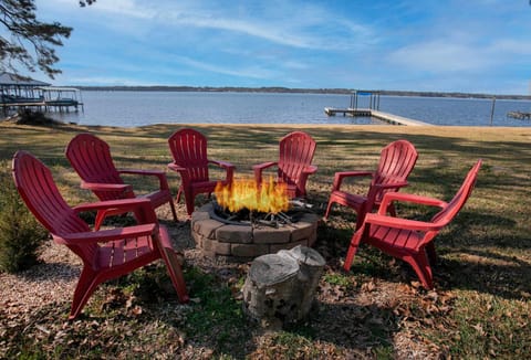 Seating area, Lake view