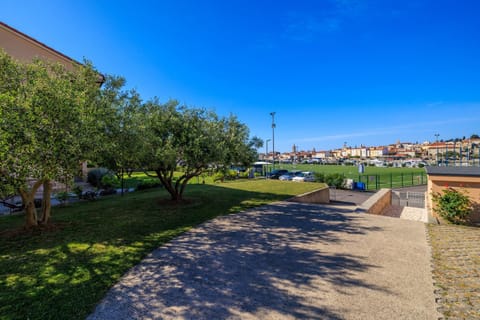 Patio, City view, Sea view