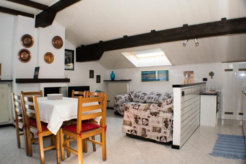 Iris Apartment in Levico Terme