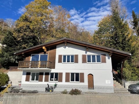 Holiday Home Casa Campanula by Interhome House in Canton of Grisons