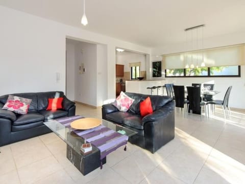 Holiday Home Protaras Ferienvilla AV6 by Interhome House in Protaras