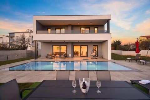 Villa Rosignola in Pula by Istrabook Villa in Varoš