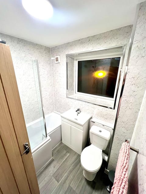 Stretford Gem - South Manchester Apartment in Stretford