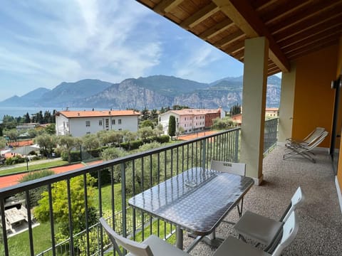 Apartment Zwei-Zimmer-Wohnung mit Seeblick by Interhome Apartment in Malcesine