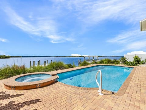 Holiday Home Villa Kokopelli Leben Sie den Traum - es ist Ihre Zeit- by Interhome House in Matlacha