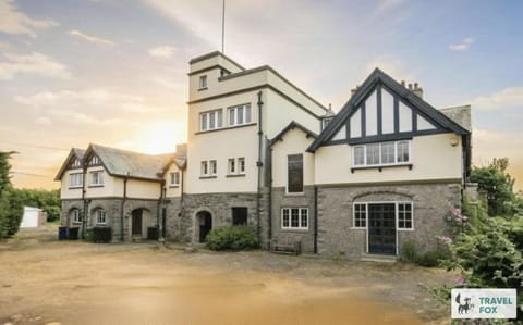 The Plas - Rhosneigr Manor House House in Aberffraw