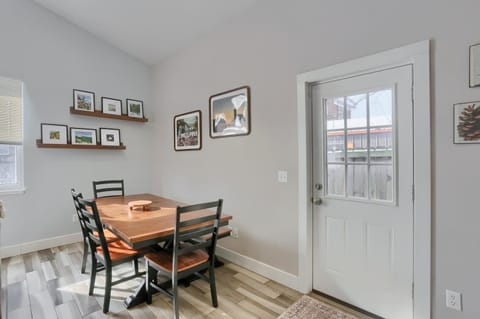 Close to PennWest - Wifi - Fenced Yard House in Clarion