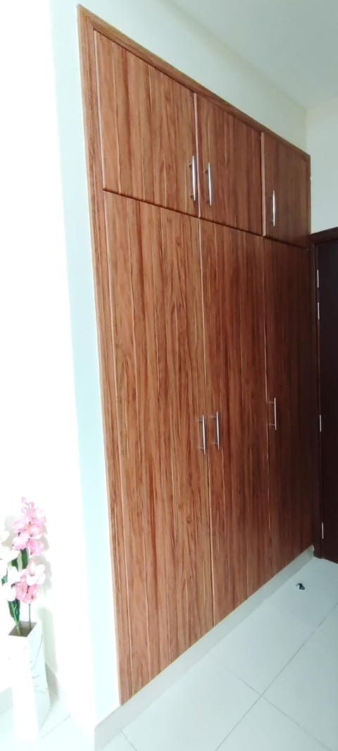 Deluxe Stay luxurious Room near Sahara Mall in Dubai Al Nada Bed and Breakfast in Al Sharjah