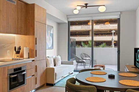Kitchen or kitchenette, Living room, Seating area