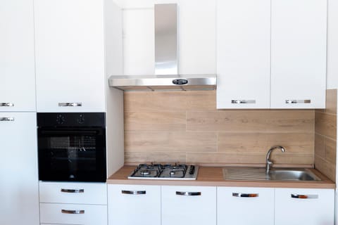 Meals, oven, stove, kitchen