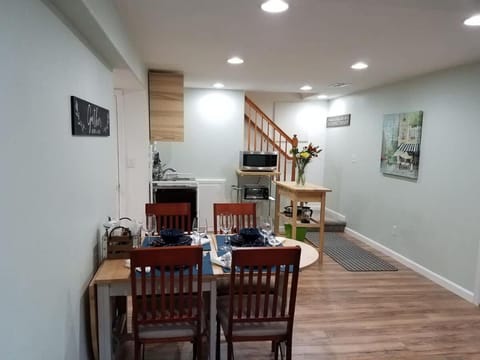 Renovated 2BR flat near Red Rocks-Rocky Mt-DT-15min House in Lakewood