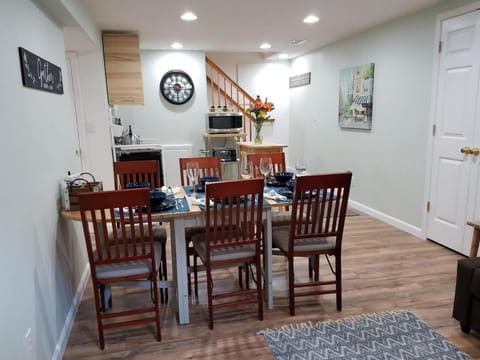 Renovated 2BR flat near Red Rocks-Rocky Mt-DT-15min House in Lakewood