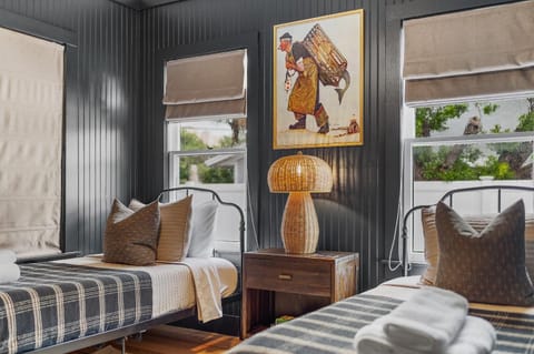 Designer Cottage Near Beach, Singer Island & Peanut Island! House in Riviera Beach