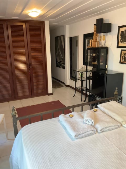 Quarto charmoso e amplo na Praia de Manguinhos Vacation rental in Armacao dos Buzios