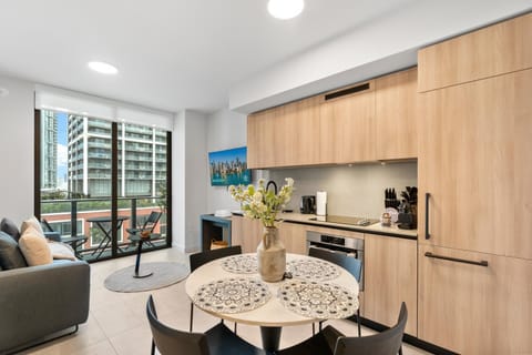Kitchen or kitchenette, Living room