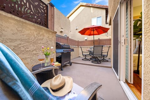 Steps to Sand - Pacific Beach 3BR Townhome House in Mission Bay