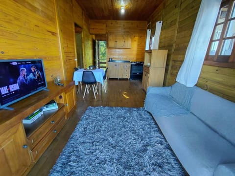 TV and multimedia, Kitchen or kitchenette, Living room