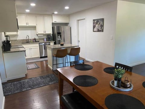 Kipps Hill Haven A - Folsom Lake Escape House in El Dorado Hills