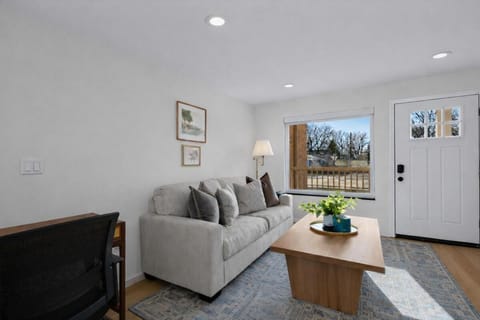 1BR 1Bath Eastpointe Apartments with Pet-Friendly Apartment in Eastpointe