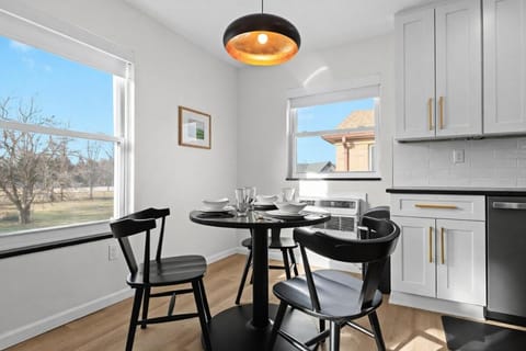 Spacious 1BR 1BA Units in Eastpointe Apartment in Eastpointe