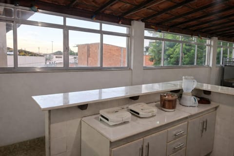 5 min da praia - Cabo Frio 4 a 30 hóspedes House in Cabo Frio